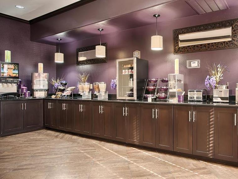 Best Western Giddings Inn & Suites Buitenkant foto